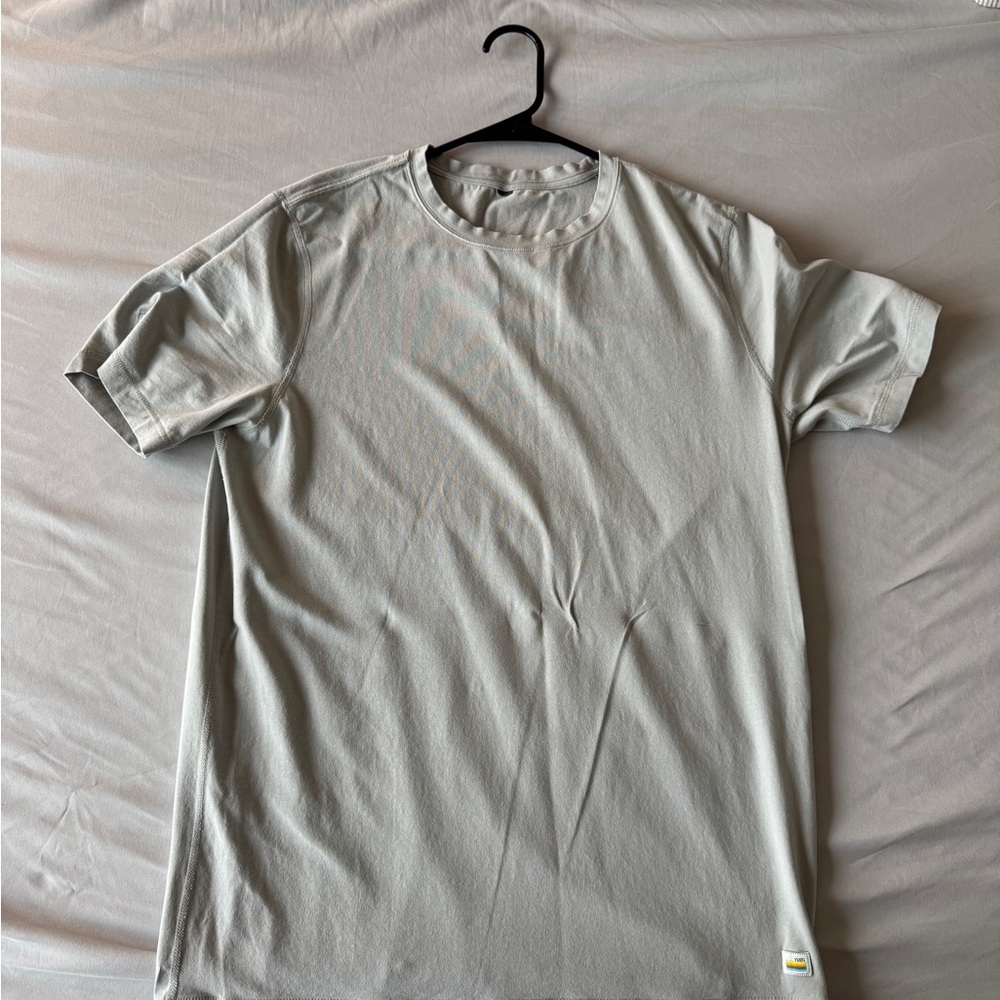 Vuori Gray Short Sleeve Tee